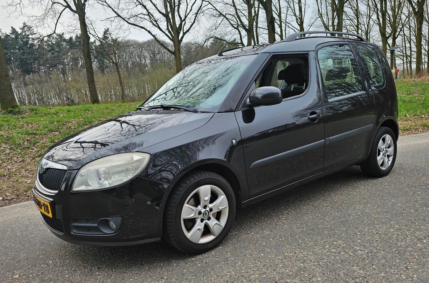 Skoda Roomster - 1.6-16V Elegance AUTOMAAT STORING - AutoWereld.nl