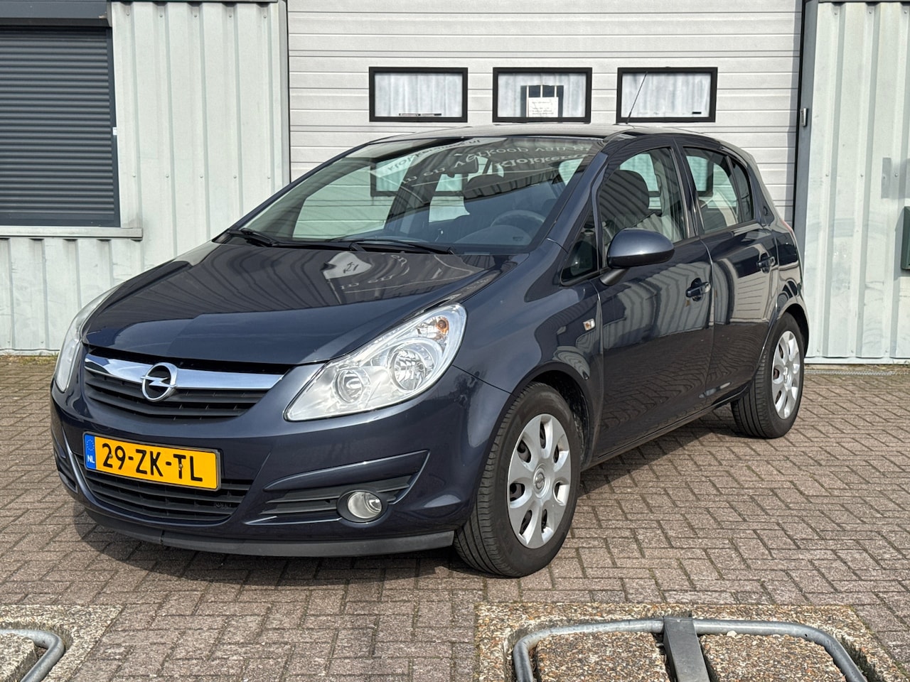 Opel Corsa - 1.4-16V Enjoy Airco | Cruise | APK 04-2026 - AutoWereld.nl