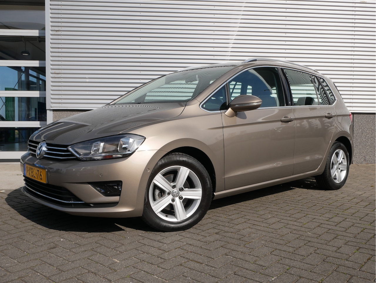 Volkswagen Golf Sportsvan - 1.4 TSI Highline DSG | unieke kilometerstand | 1e eigenaar | | Trekhaak | Cruise Control | - AutoWereld.nl