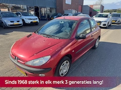 Peugeot 206 - 1.4 XT 75PK NL AUTO NAP Trekhaak l Elek pakket l Stuurbekrachtiging l inruil koopje l Rijd