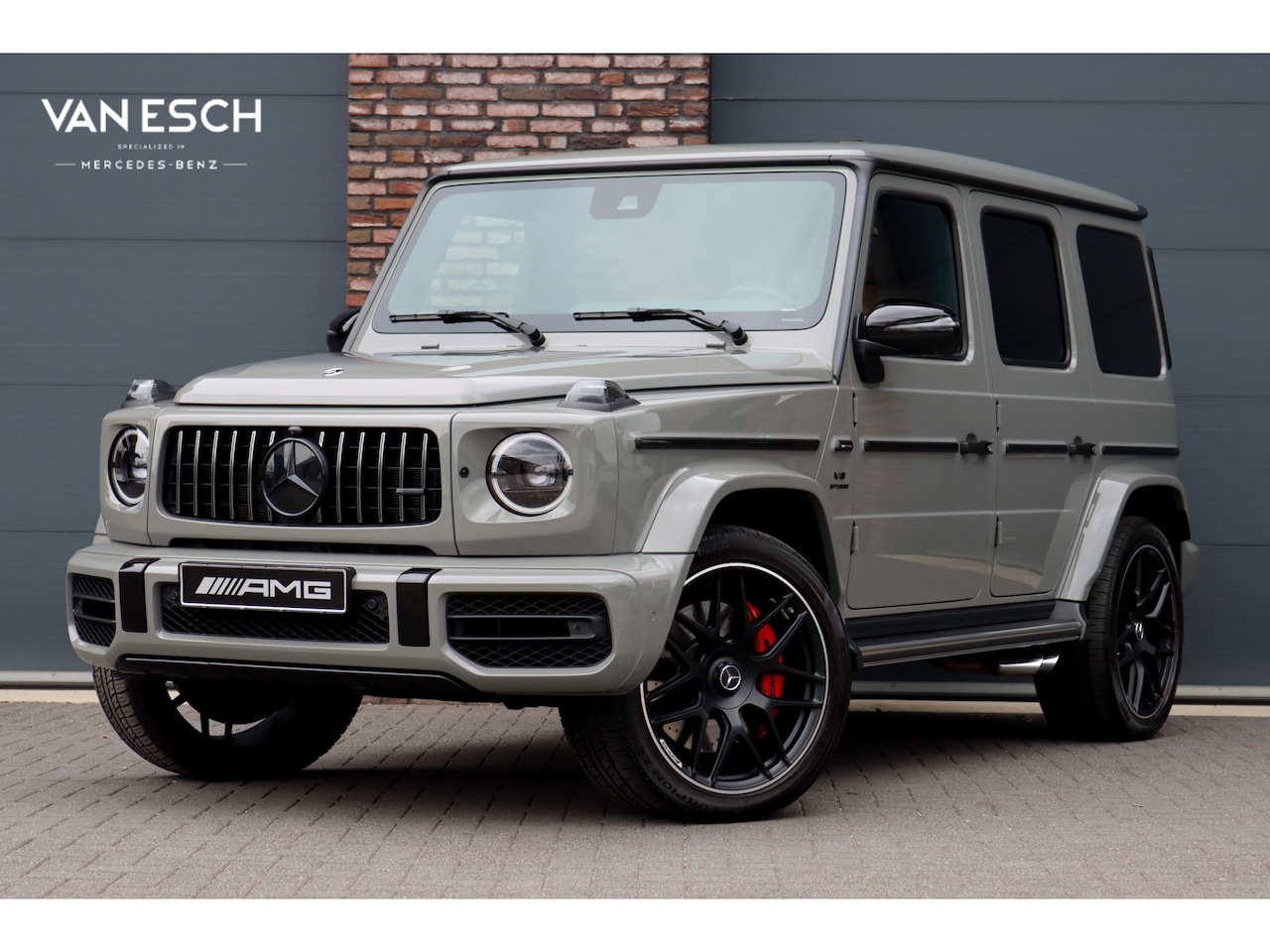 Mercedes-Benz G-klasse - 63 AMG V8 G-Manufaktur Aut9 | Distronic+ | Massage | Entertainmentsysteem Achter | Nappa L - AutoWereld.nl