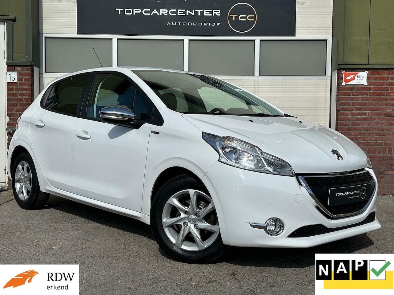 Peugeot 208 - 1.2 PureTech Style/AIRCO/CRUISE/5DRS/APK/NAP - AutoWereld.nl