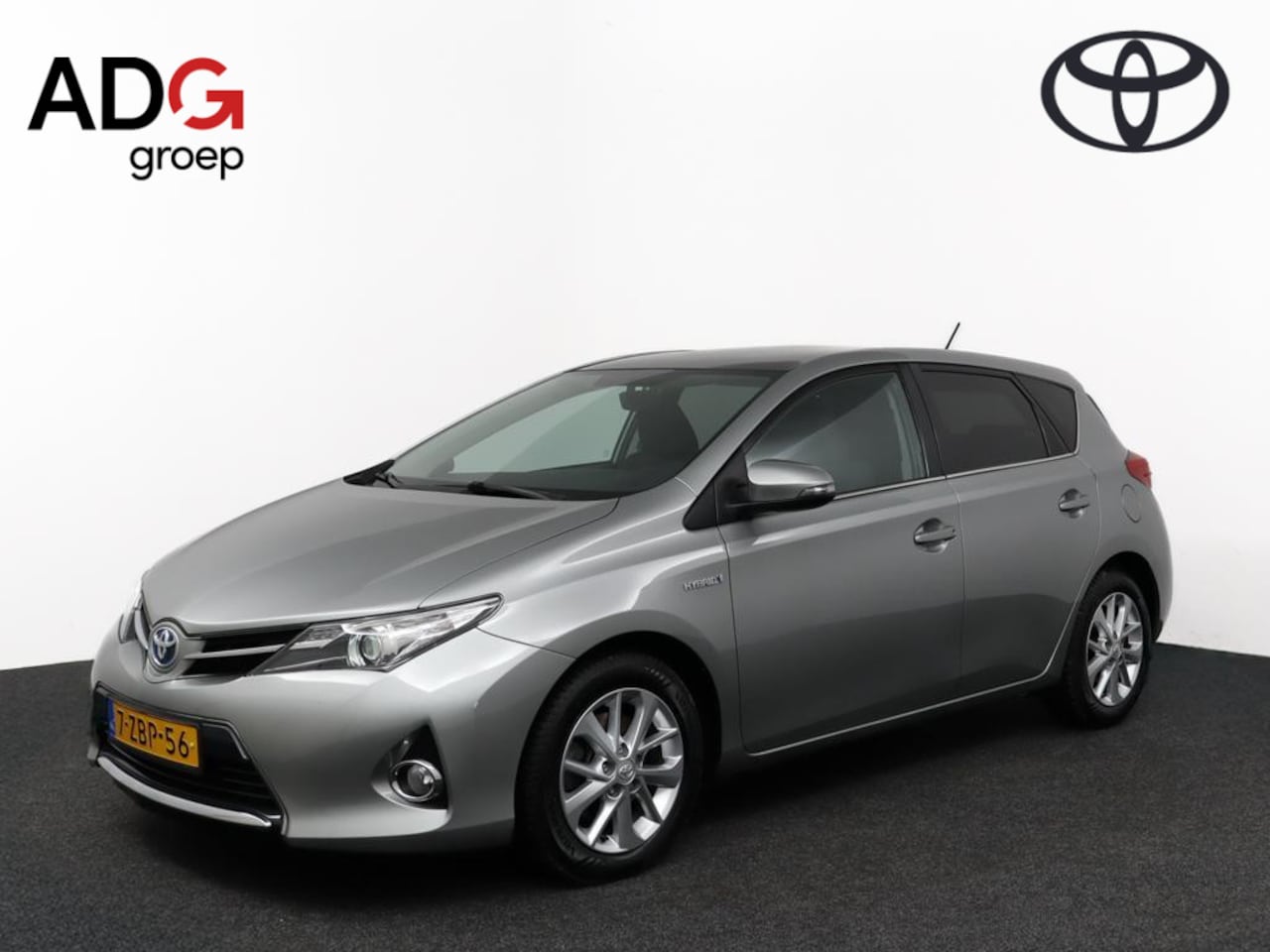 Toyota Auris - 1.8 Hybrid Lease | Panoramadak | Stoelverwarming| Cruise Control | Parkeersensoren | Camer - AutoWereld.nl