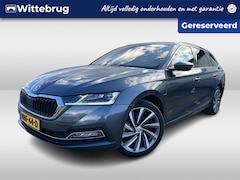 Skoda Octavia Combi - 1.4 TSI iV PHEV 204pk Style DSG Automaat Navigatie / Keyless / LED / App-connect / Parkeer