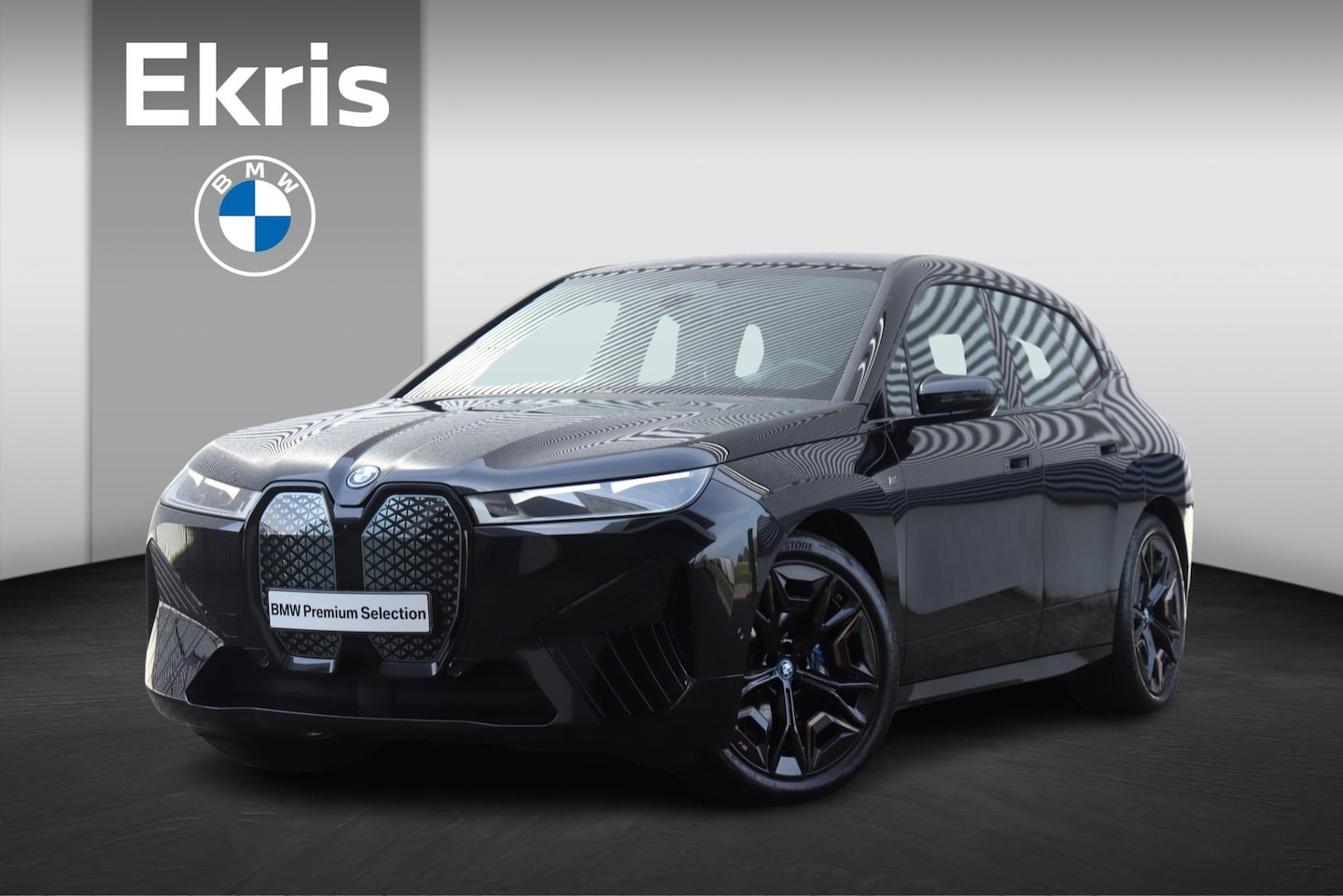 BMW iX - M60 | High Executive | Sportpakket | Panodak Skylounge | Driving Assistant Prof. | Bowers - AutoWereld.nl