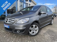 Mercedes-Benz B-klasse - 200 | Automaat, Airco, Cruise controle 16"LM-Velgen, Panoramadak, Parkeersensoren V+A