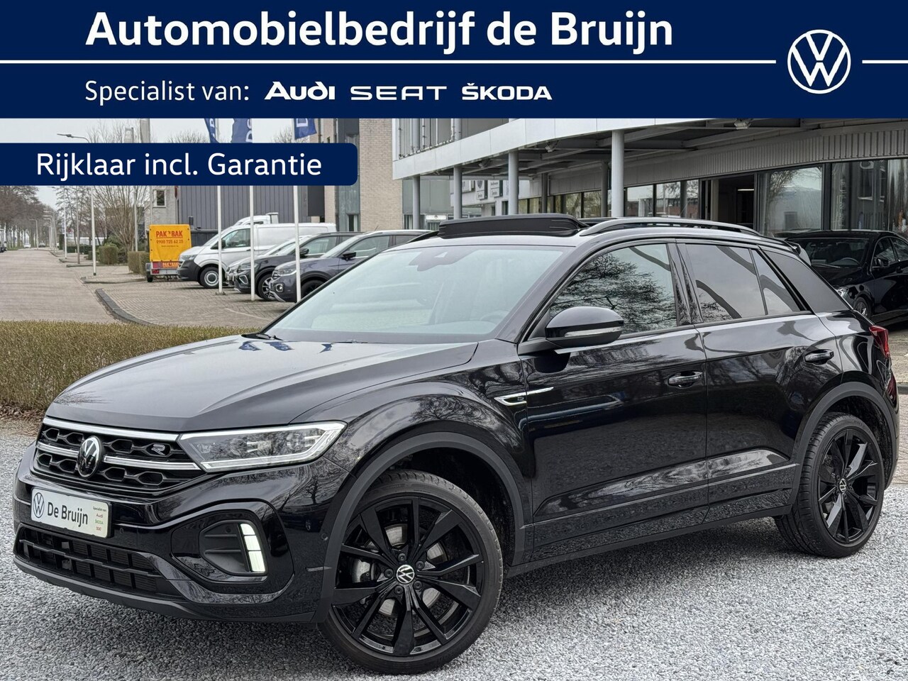 Volkswagen T-Roc - TSI 150pk DSG R-Line Blackstyle (Trekhaak,Pano,Camera,Virtual,Beats,IQ) - AutoWereld.nl