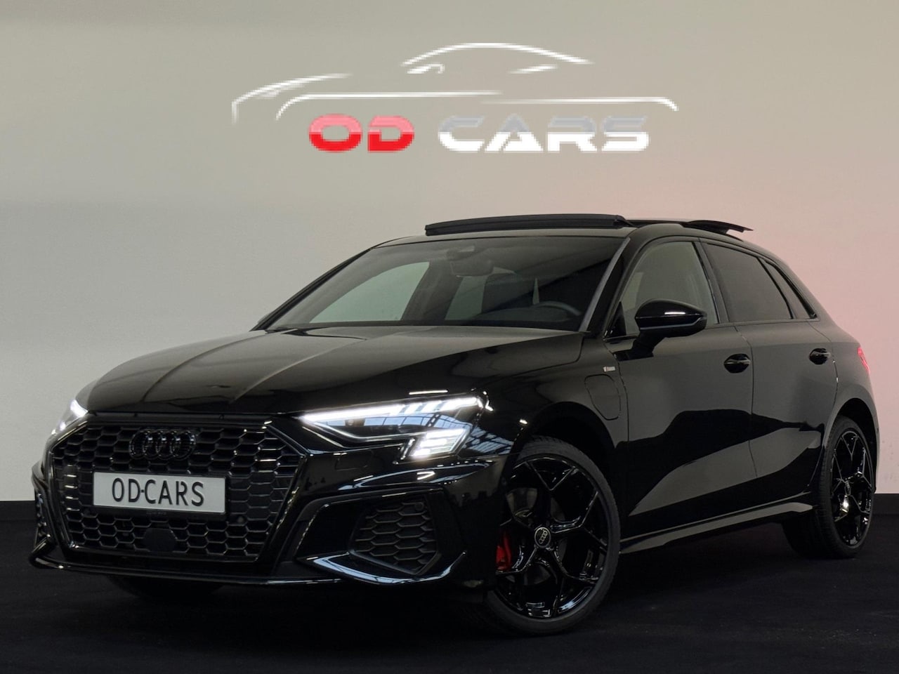 Audi A3 Sportback - 40 TFSI e 3 x S-line ACC Pano Sfeer Camera - AutoWereld.nl