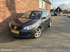 Volkswagen Polo - 1.4-16V