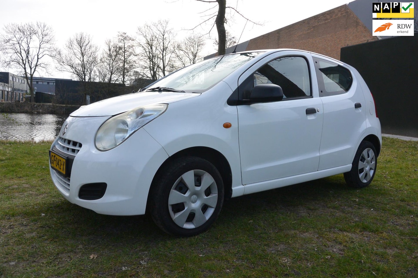 Suzuki Alto - 1.0 Comfort*suurbekr*elektr pakket*14 maanden apk bij aflevering - AutoWereld.nl