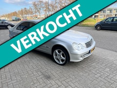 Mercedes-Benz C-klasse - 200 K. Elegance ((( navigatie )))