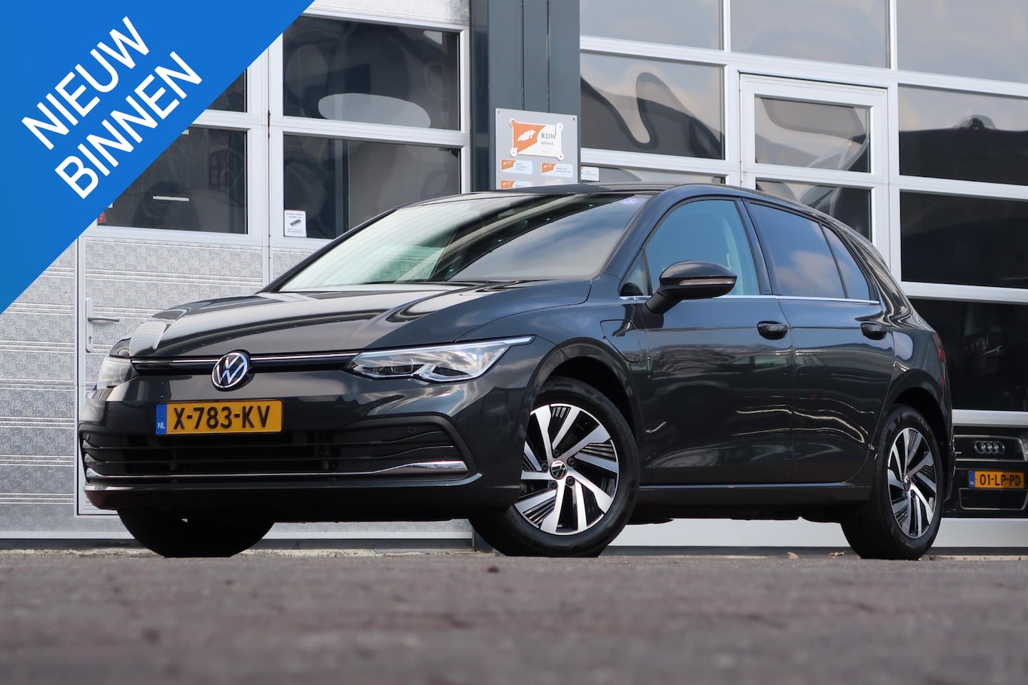 Volkswagen Golf - 1.4 eHybrid Style MASSAGE/ ACC/ CLIMA/ SFEERV/ LED - AutoWereld.nl