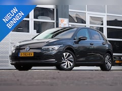 Volkswagen Golf - 1.4 eHybrid Style MASSAGE/ ACC/ CLIMA/ SFEERV/ LED