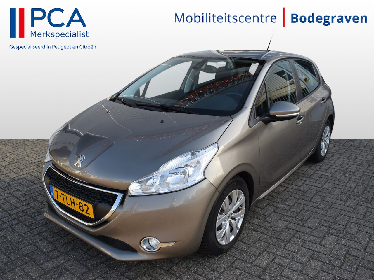 Peugeot 208 - 1.2 e-VTi Active | 1e eigenaar | Automaat | Parkeersensoren - AutoWereld.nl