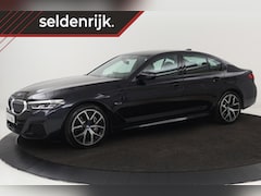 BMW 5-serie - 545e xDrive M Sport | Trekhaak | Adaptive cruise | Stoel & stuurverwarming | Alcantara | C