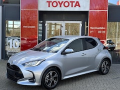 Toyota Yaris - 1.5 Hybrid 115 Dynamic COMFORT PACK NIEUW UIT VOORRAAD LEVERBAAR