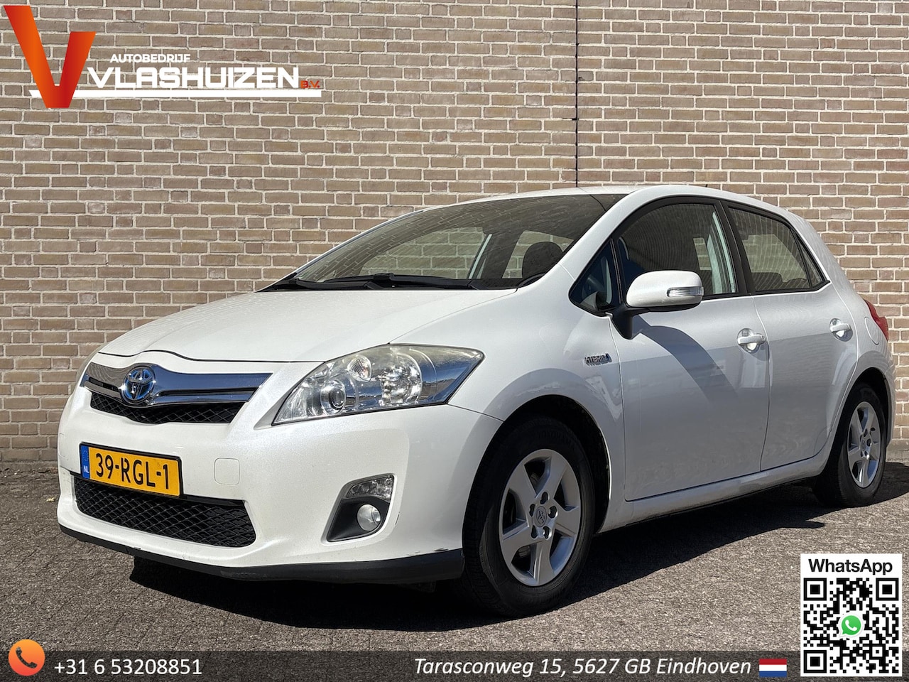 Toyota Auris - 1.8 Full Hybrid Aspiration | Cruise | Climate |  Camera | Navi | PDC | - AutoWereld.nl