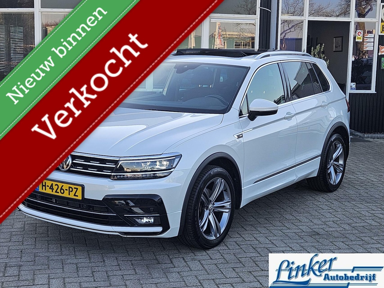 Volkswagen Tiguan - 1.5 TSI Comfortline Business R-LINE PANO NL-AUTO GEEN AFLEVERKOSTEN - AutoWereld.nl