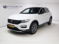 Volkswagen T-Roc - 1.5 TSI DSG Sport 150 PK | Camera | Digi dashboard | Zwart dak PDC V + A, Stoelverwarming,