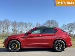 Alfa Romeo Stelvio - 2.0t Q4 Rosso Competzione, Avanti Style