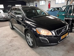 Volvo XC60 - 2.4 D5 AWD R-Design Leder Nav Clima Trekh Ex Bpm