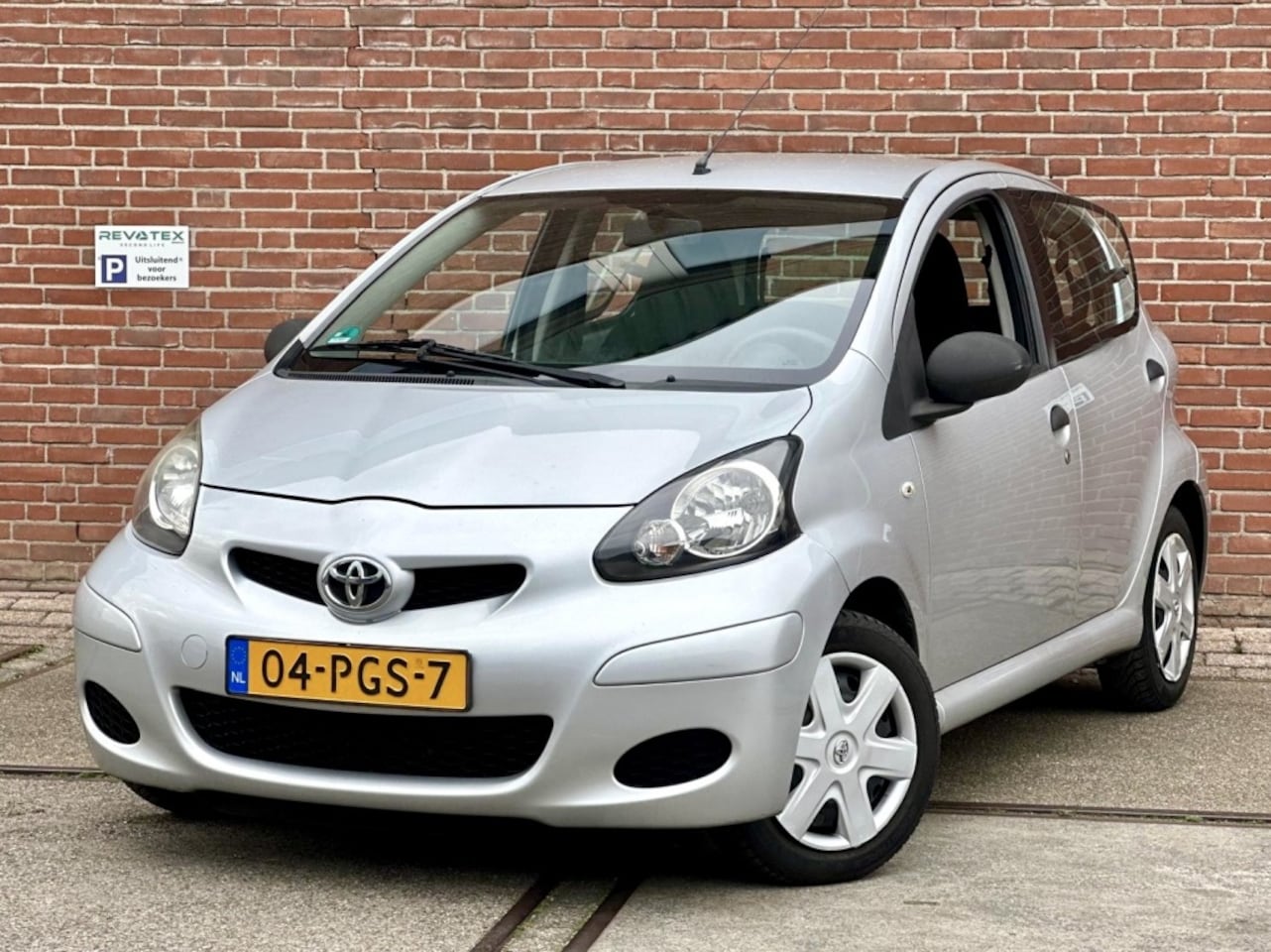 Toyota Aygo - 1.0-12V Access 1.0-12V Access - AutoWereld.nl