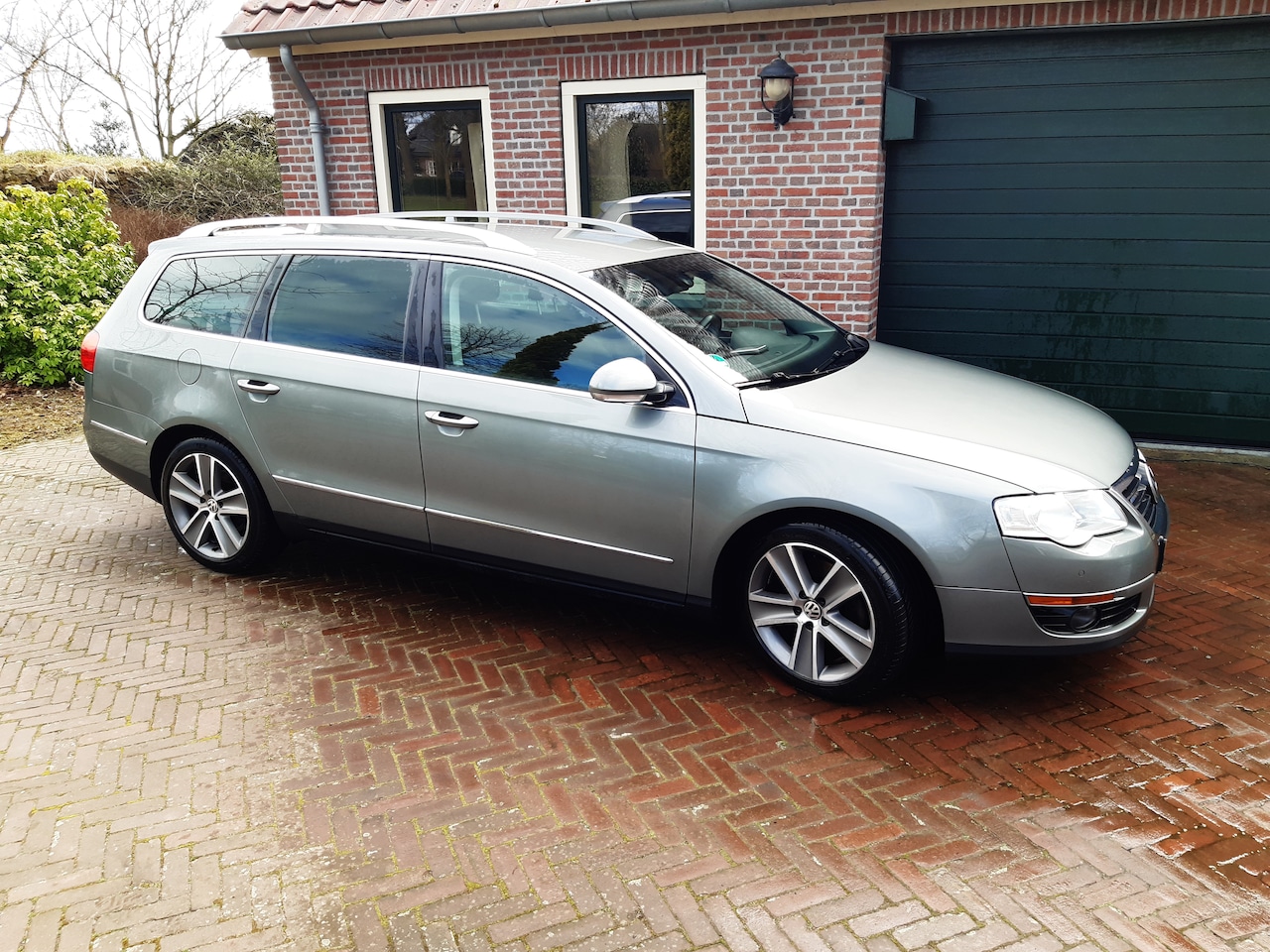 Volkswagen Passat Variant - 1.9 TDI Comfortline. BlueMotion VOLKSWAGEN PASSAT FM Comfortline Bluemotion B6 - AutoWereld.nl