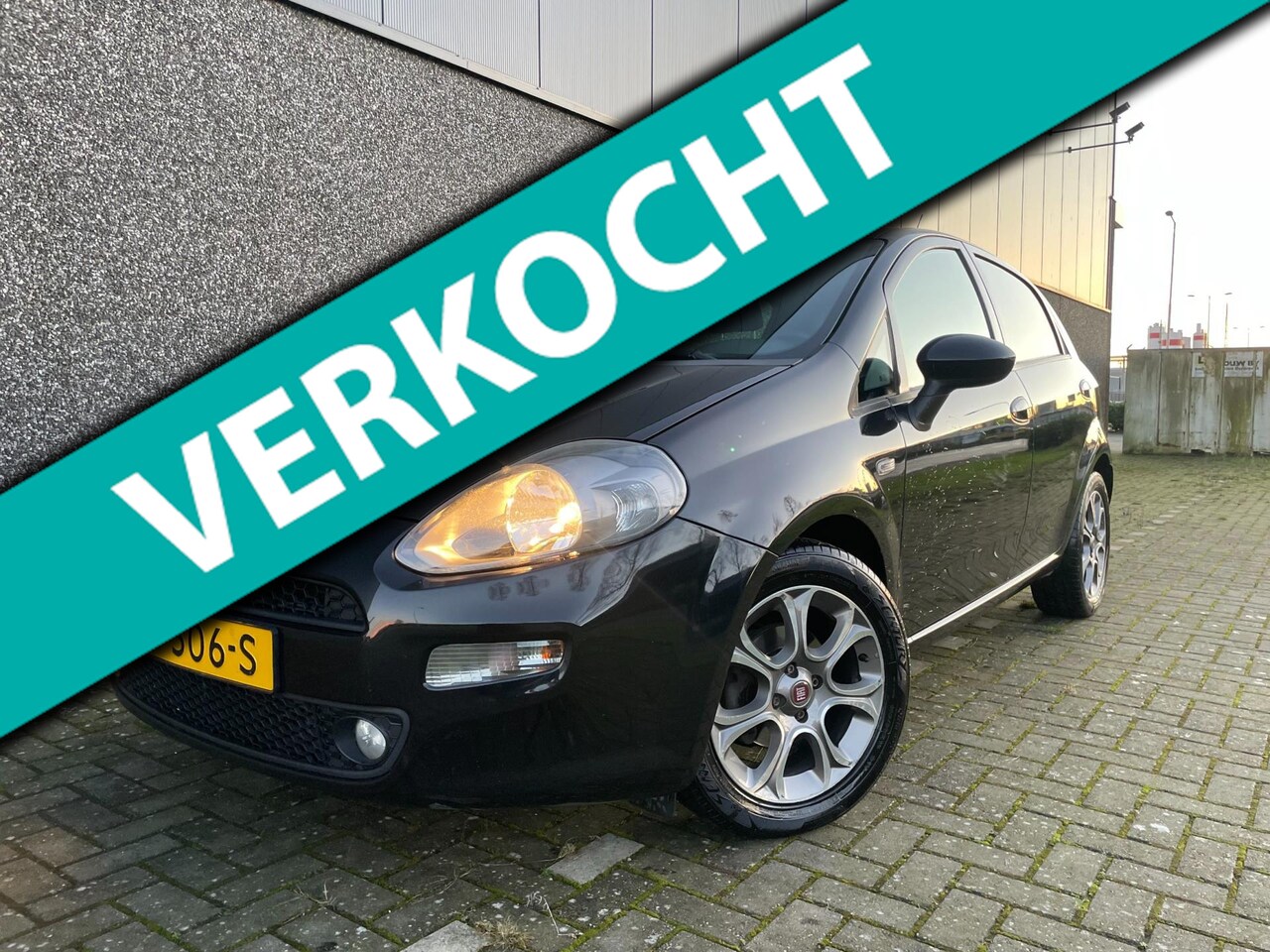 Fiat Punto Evo - 0.9 TwinAir Lounge/Nieuwe APK en beurt! - AutoWereld.nl