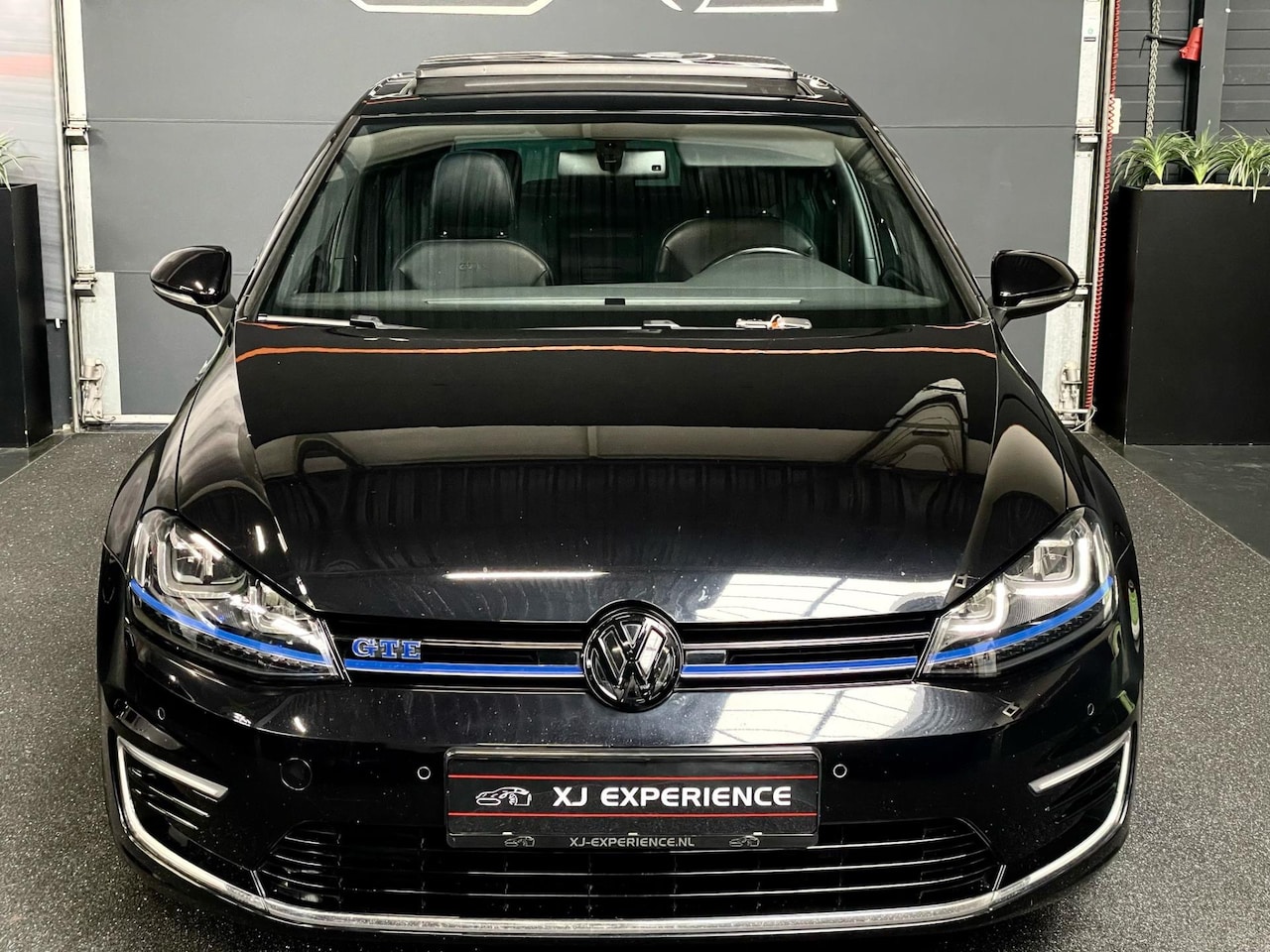 Volkswagen Golf - 1.4 TSI GTE PANODAK NAVI LEER 19" - AutoWereld.nl
