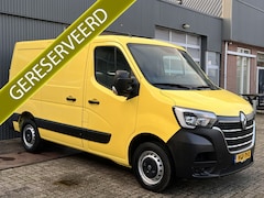 Renault Master - T28 2.3 dCi 135 L1H1 Airco Cruise controle Trekhaak 2500kg trekgewicht Achteruitrijcamera