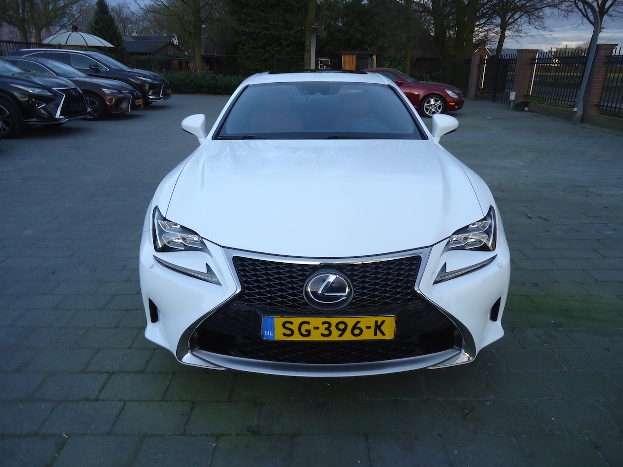 Lexus RC - 300h F Sport Line met iedere denkbare optie