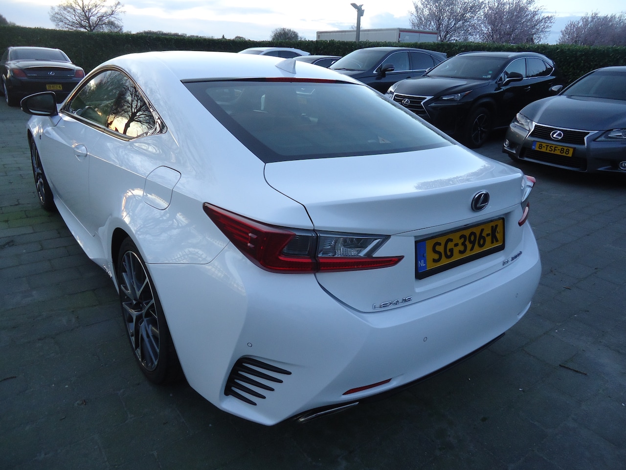 Lexus RC - 300h F Sport Line met iedere denkbare optie