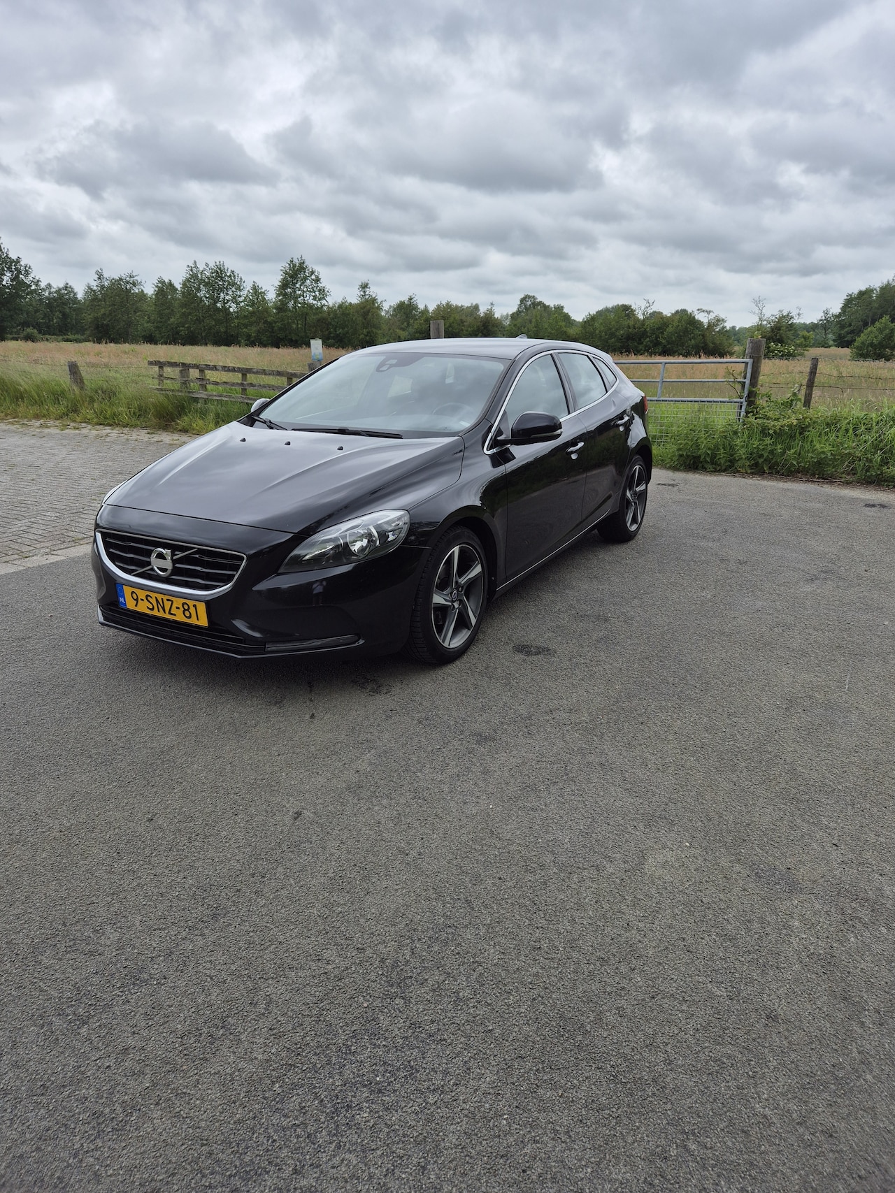 Volvo V40 - 1.6 D2 Momentum - AutoWereld.nl