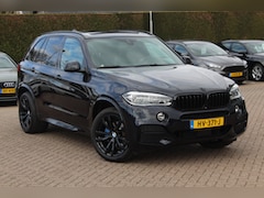 BMW X5 - xDrive40e High Exe. M Sport / Panoramadak / 360Camera / Head-up / 20'' / Softclose / Leder