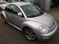 Volkswagen New Beetle - 2.0 Highline