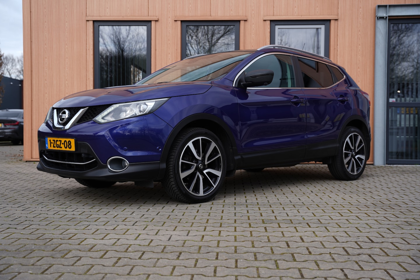 Nissan Qashqai - 1.2 Tekna | Trekhaak | Panorama - AutoWereld.nl