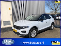 Volkswagen T-Roc - 1.0 TSI / 1E EIG. / NAVI / APPLE CARPLAY / VIRTUAL COCKPIT/ NED.AUTO