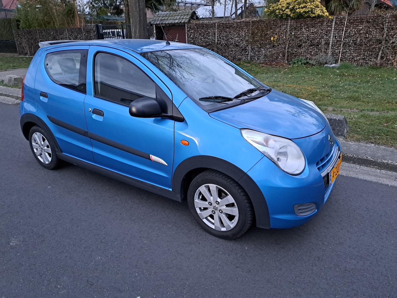 Suzuki Alto - 1.0 Celebration EASSS *Airco, mooie kleur, spoiler* - AutoWereld.nl