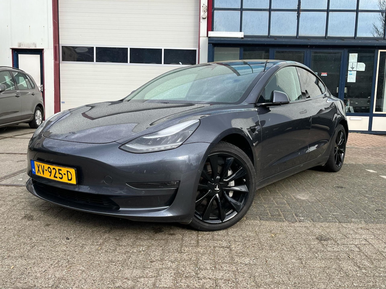 Tesla Model 3 - Long Range RWD Long Range AWD 75 kWh BLACK LINE! - AutoWereld.nl