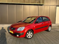 Kia Rio - 1.4 X-pect|Nwe Apk|Distri vv|Airco|Elektr ramen|Afnmr trekh