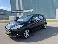 Ford Fiesta - 1.0i Titanium 5-Deurs 81 PK. Zuinige en zeer mooie auto van de tweede eigenaar Net distrib