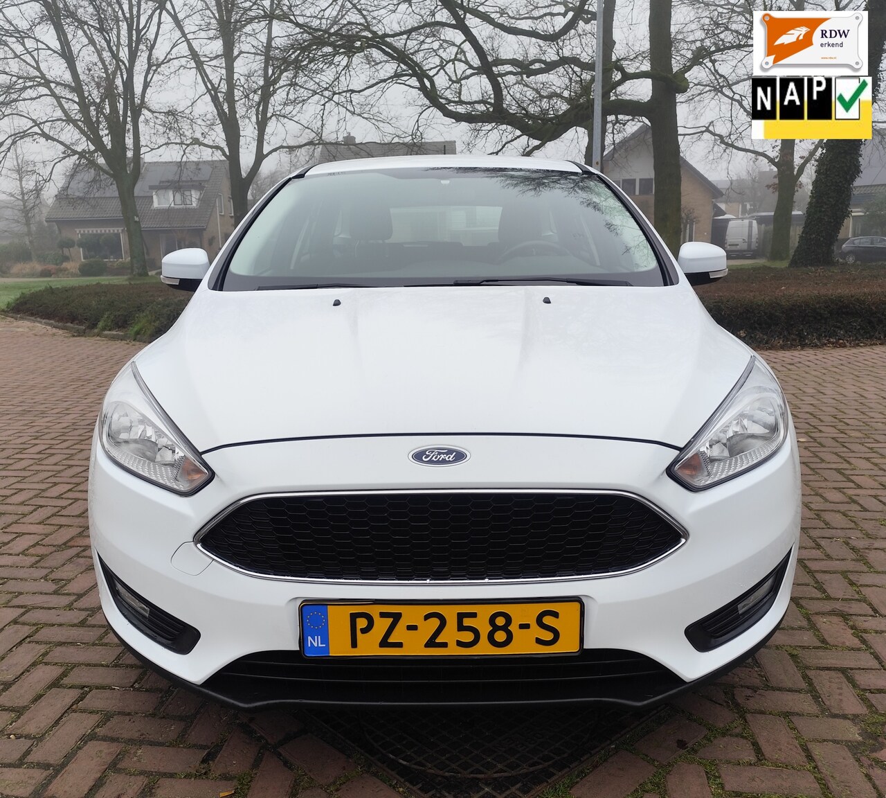 Ford Focus Wagon - 1.0 Lease Edition Inclusief 12 maanden garantie met Europese dekking. - AutoWereld.nl