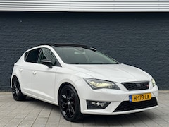 Seat Leon - 1.8 TSI FR/Panorama/Automaat/Sport mode/Led/Xenon/Cupra stuur/Leer/stoelverwarming