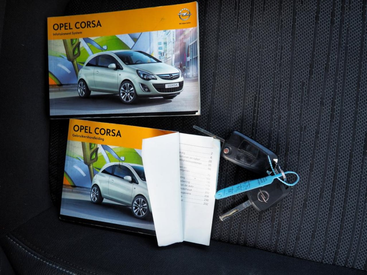 Opel Corsa - 1.4 Berlin AIRCO CRUISE LM VELGEN ELEK. PAKKET