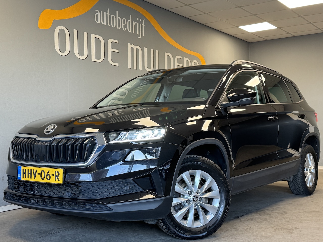 Skoda Karoq - 1.5 TSI Camera/Stuurverwarming/Parkeersensoren - AutoWereld.nl