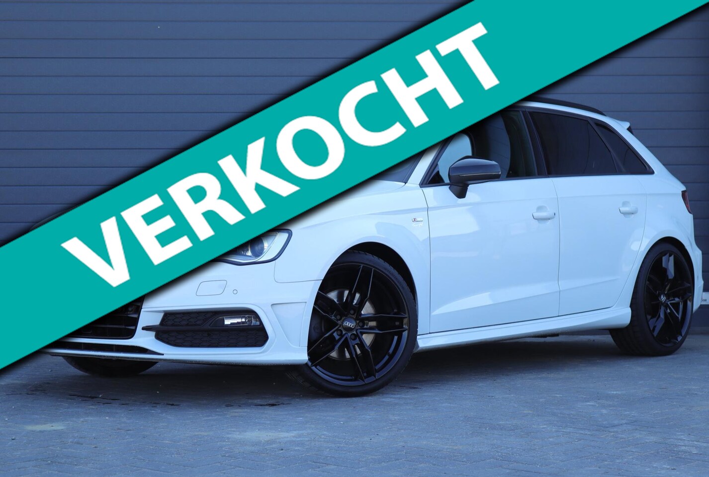 Audi A3 Sportback - 1.8 TFSI 2X S-line / DSG AUTOMAAT / NAVI PRO / ACC / LANEASSIST / - AutoWereld.nl