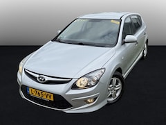 Hyundai i30 - 1.4i i-Drive AIRCO 138DKM NETTE AUTO