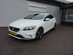 Volvo V40 - 2.0 D4 R-Design Business