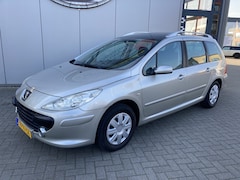 Peugeot 307 SW - 1.6-16V Pack 7 persoons * Trekhaak * Panoramadak * Airco