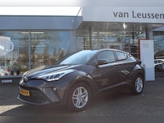 Toyota C-HR - 1.8 HYBRID DYNAMIC NAVI STOELVERW. ALL-SEASON LM-VELGEN PARKSENSOREN AD-CRUISE